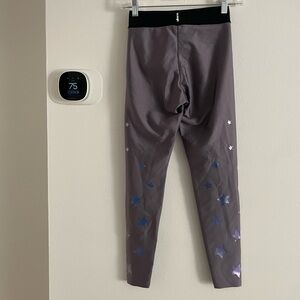 Ultracor women gray Leggings with Star Accents in Purple and Black size small